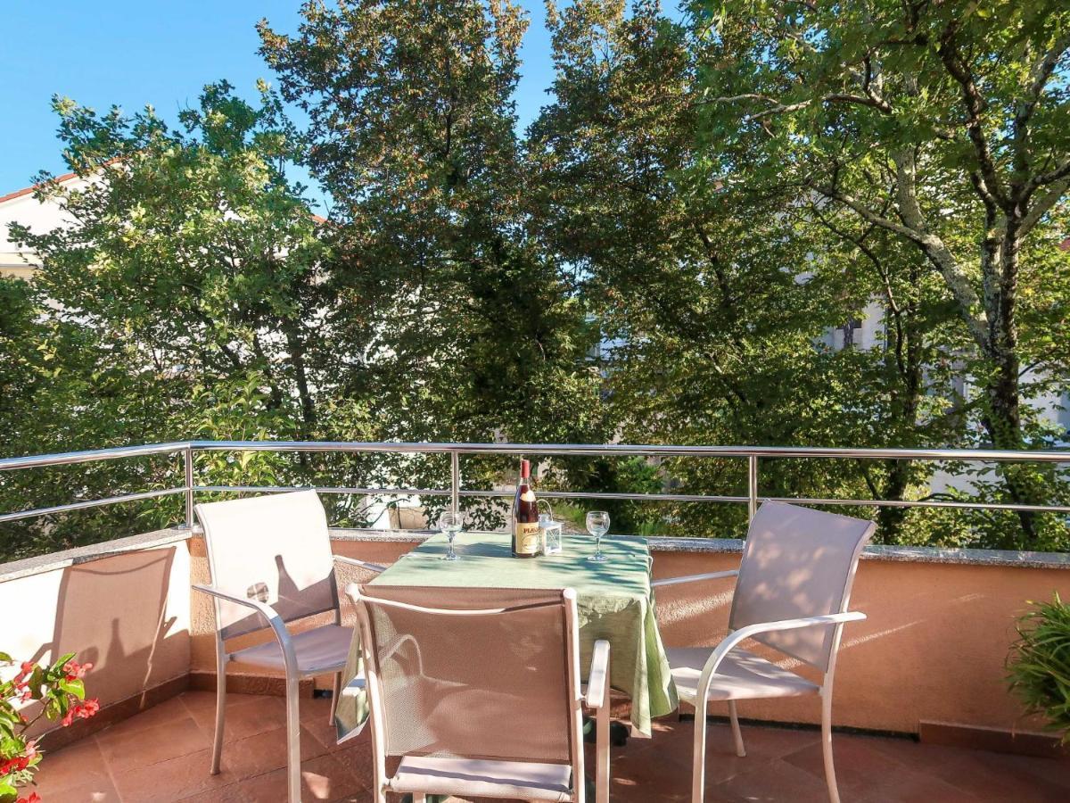 Apartment Vera - Mlk326 By Interhome Malinska Exterior photo
